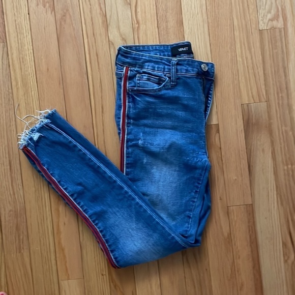 VERVET Size 28 Ankle Skinny Fit jeans with Red Stripe - Picture 1 of 12